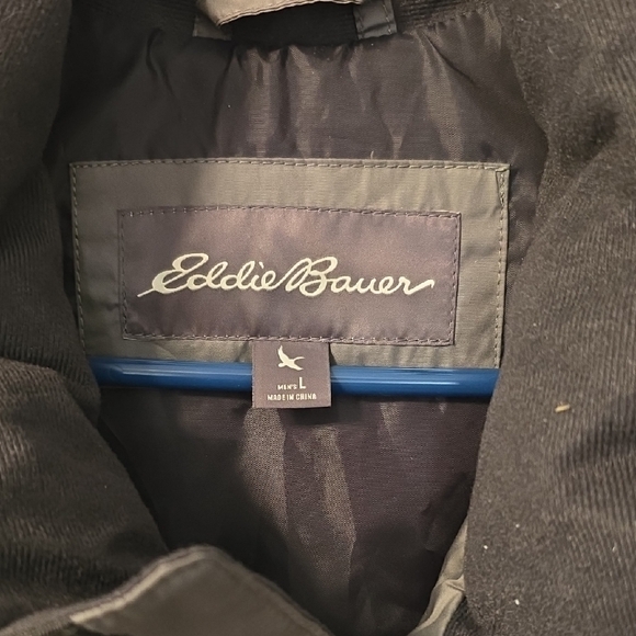 Eddie Bauer Men's Charcoal Puffer Vest - Picture 2 of 4